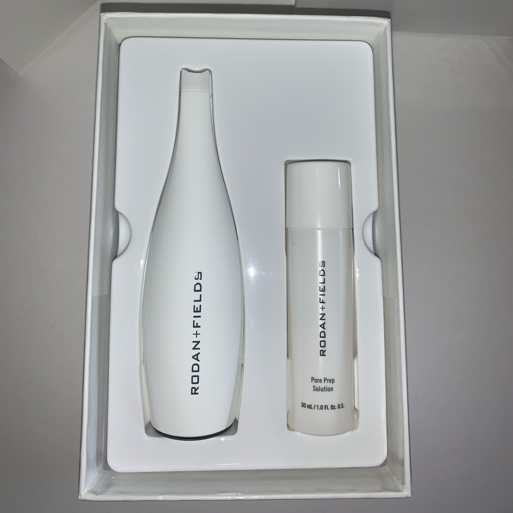 BNIB R+F Pore Cleansing MD System
Reg $260